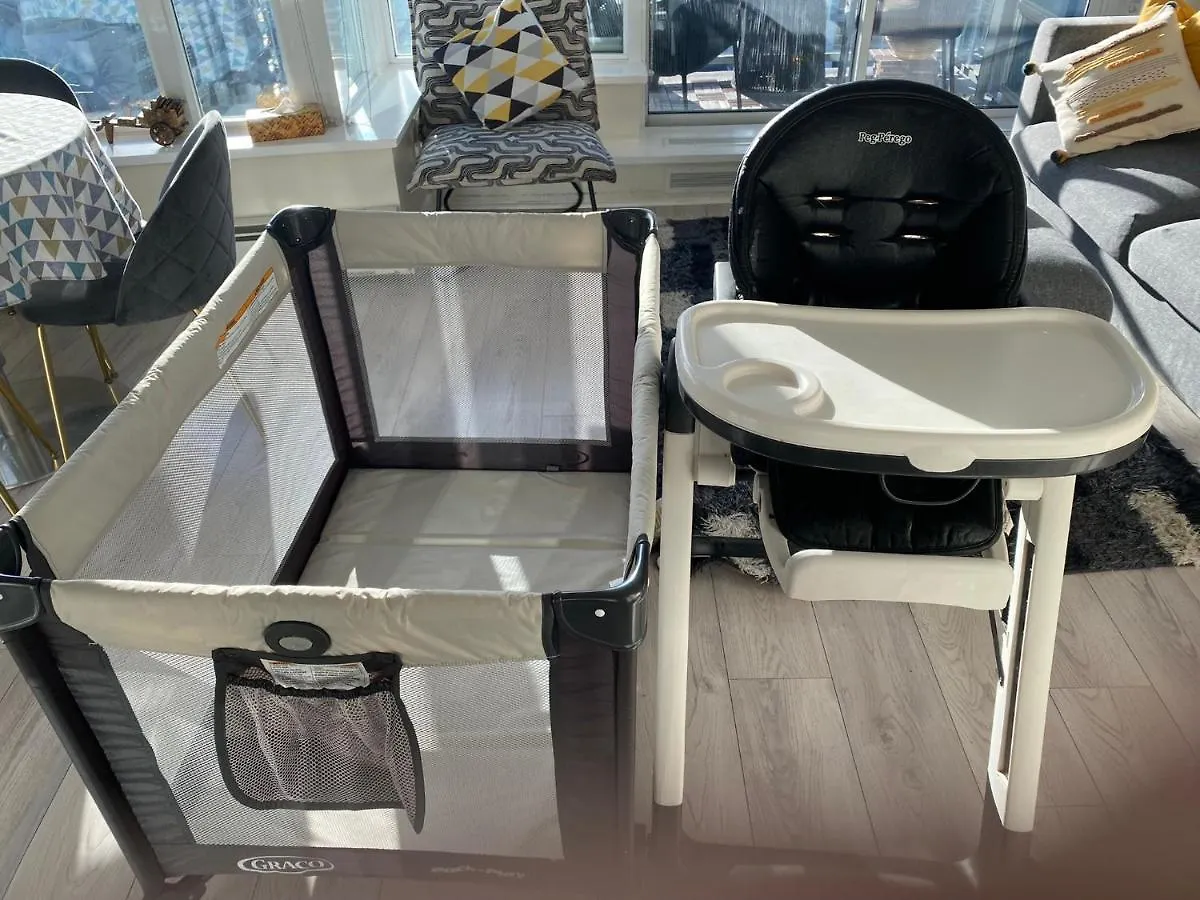 Apartment Downtown Water View Condo: Modern 2BR with AC and Parking Vancouver